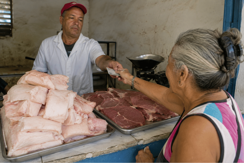 La libra de manteca de cerdo supera ya el precio de la libra del bistec de cerdo