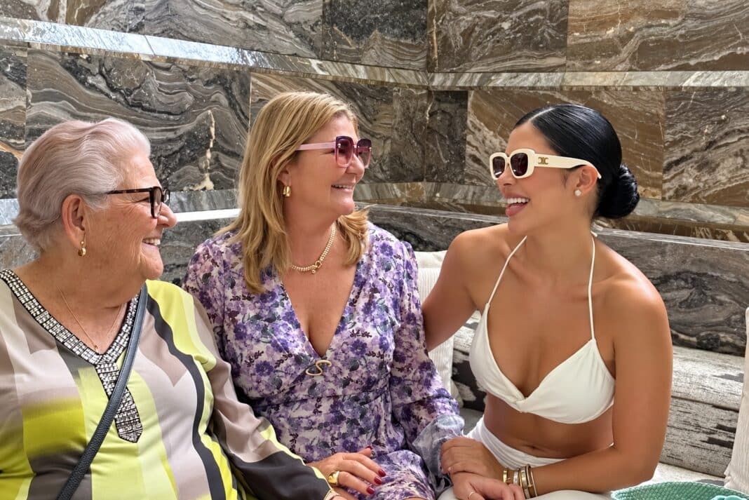 La Dura derrite las redes con emotivo mensaje de cumpleaños para “la mujer más hermosa de mi vida”