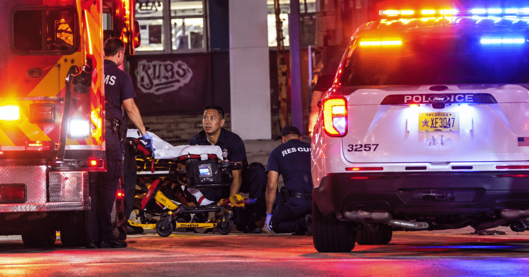Atropello y fuga en Miami, policía busca un SUV negro