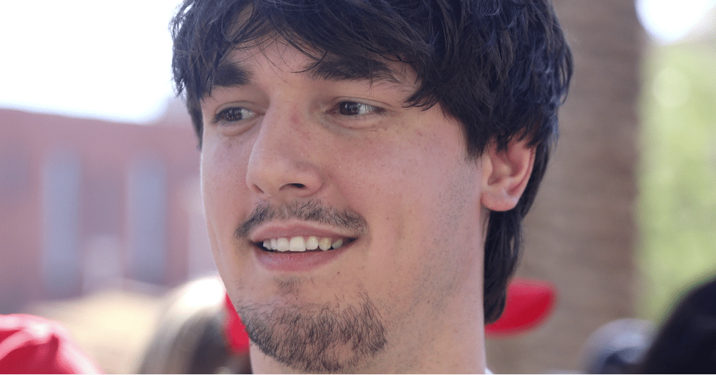 Famoso tiktoker Bryce Hall es arrestado por violencia doméstica