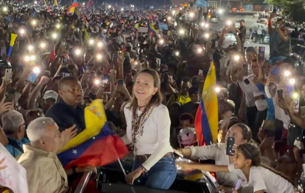 ¡De vuelta a Venezuela! María Corina Machado reaparece entre multitudes y pone la mira en las elecciones de 2027